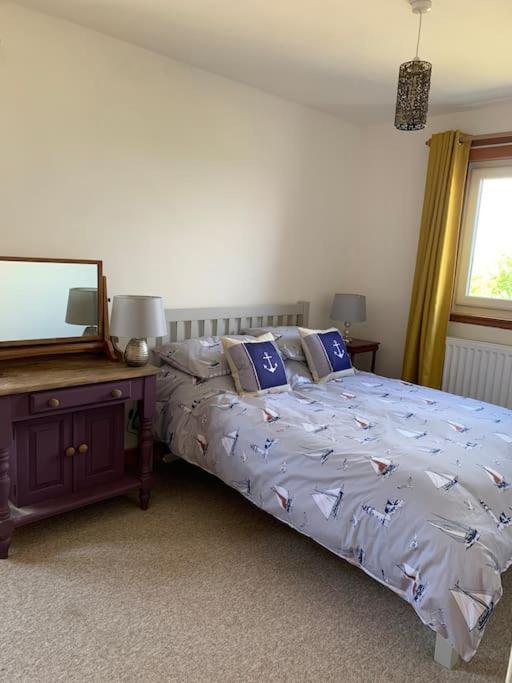 Cladach Cottage - Seafront Isle of Whithorn Екстериор снимка