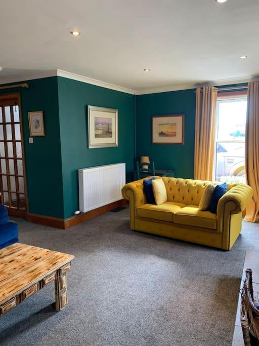 Cladach Cottage - Seafront Isle of Whithorn Екстериор снимка
